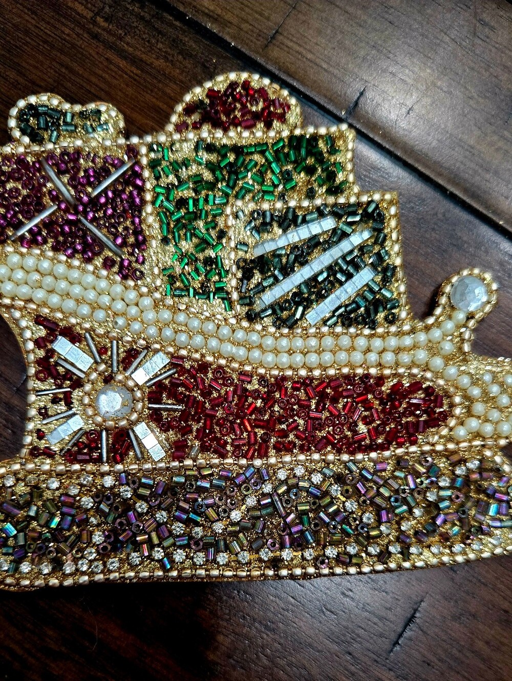 Beaded Christmas Sleigh Dronk Coasters. 4 Total